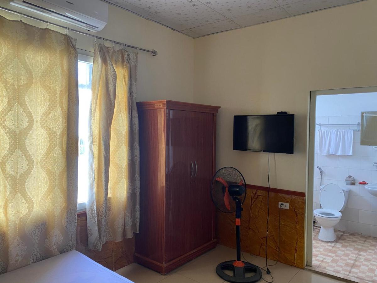 Nha Nghi Famy Otel Mong Cai Dış mekan fotoğraf