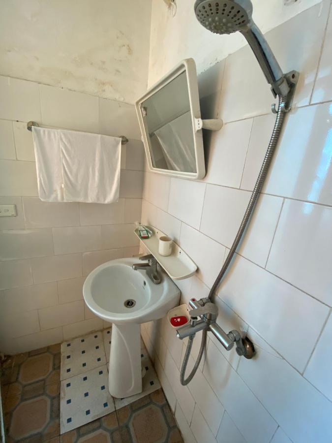 Nha Nghi Famy Otel Mong Cai Dış mekan fotoğraf